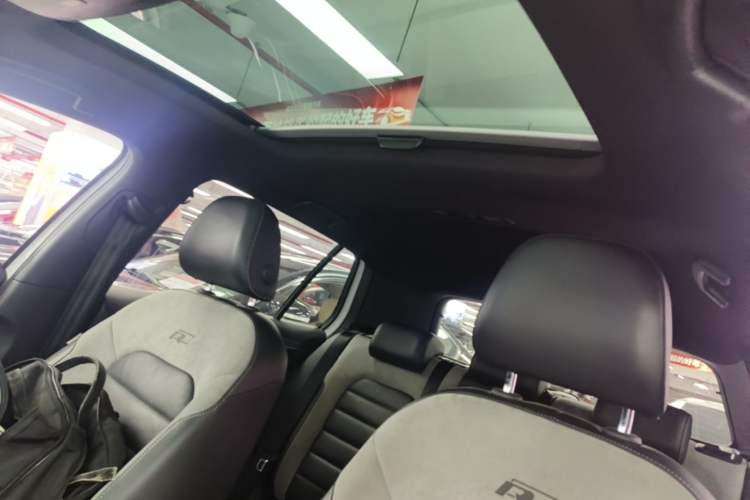 Used Volkswagen Golf 2017 280TSI Automatic R-Line Million-Vehicle Commemorative Edition Headliner
