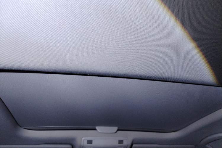 Used Volkswagen Golf 2017 230TSI Automatic Luxury Million-Vehicle Commemorative Edition Headliner