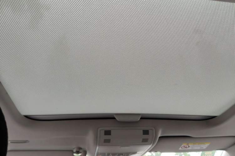 Used Volkswagen Golf 2017 1.6L Automatic Comfort Million-Vehicle Anniversary Edition Headliner