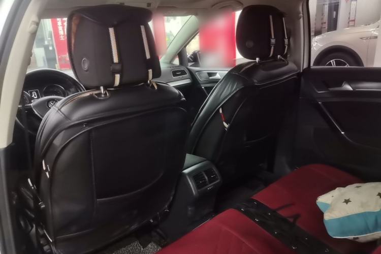 Used Volkswagen Golf 2017 1.6L Automatic Comfort Million-Vehicle Anniversary Edition Headliner