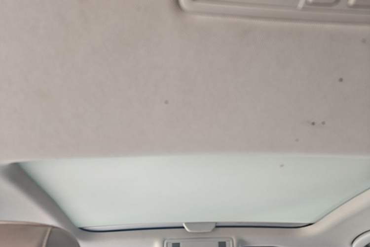 Used Volkswagen Golf 2017 1.6L Automatic Comfort Million-Vehicle Anniversary Edition Headliner