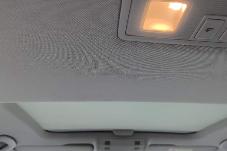 Used Volkswagen Golf 2017 230TSI Automatic Luxury Million-Vehicle Commemorative Edition Headliner