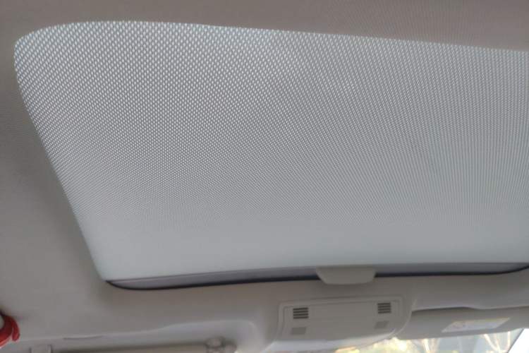 Used Volkswagen Golf 2017 1.6L Automatic Comfort Million-Vehicle Anniversary Edition Headliner