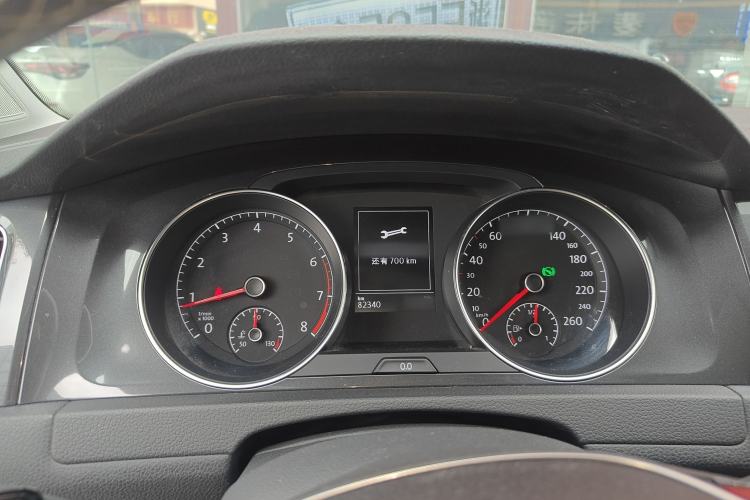 Used Volkswagen Golf 2017 230TSI Automatic Comfort Edition – Celebrating Milestone of One Million Units Instrument Cluster