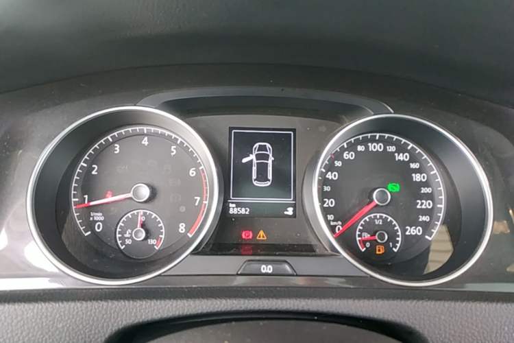 Used Volkswagen Golf 2017 230TSI Automatic Luxury Million-Vehicle Commemorative Edition Instrument Cluster
