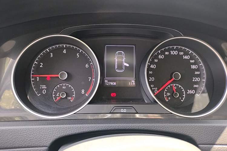 Used Volkswagen Golf 2017 230TSI Automatic Luxury Million-Vehicle Commemorative Edition Instrument Cluster