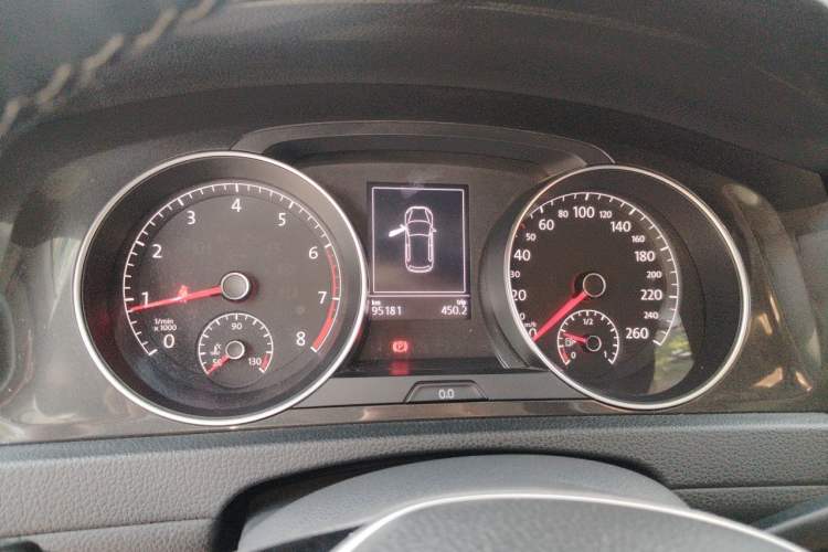 Used Volkswagen Golf 2017 230TSI Automatic Luxury Million-Vehicle Commemorative Edition Instrument Cluster