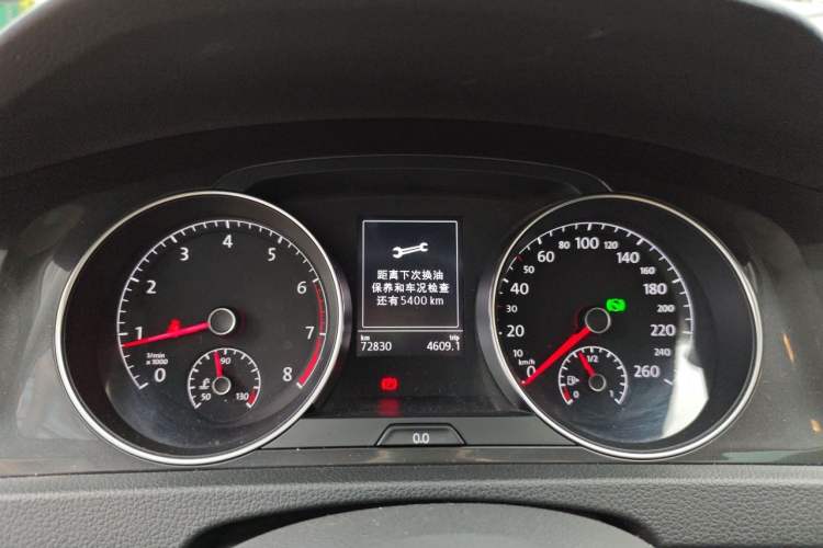 Used Volkswagen Golf 2017 230TSI Automatic Comfort Edition – Celebrating Milestone of One Million Units Instrument Cluster