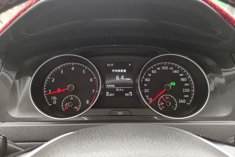 Used Volkswagen Golf 2017 230TSI Automatic Comfort Edition – Celebrating Milestone of One Million Units Instrument Cluster