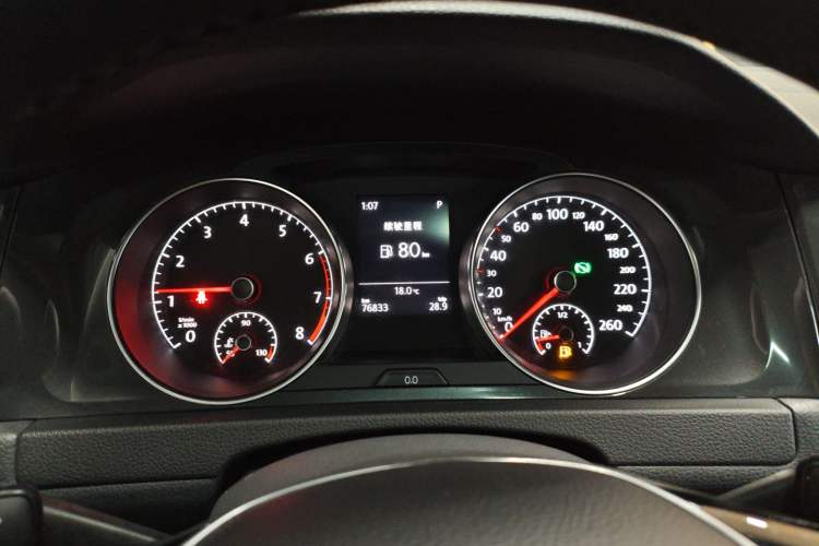 Used Volkswagen Golf 2017 230TSI Automatic Comfort Edition – Celebrating Milestone of One Million Units Instrument Cluster