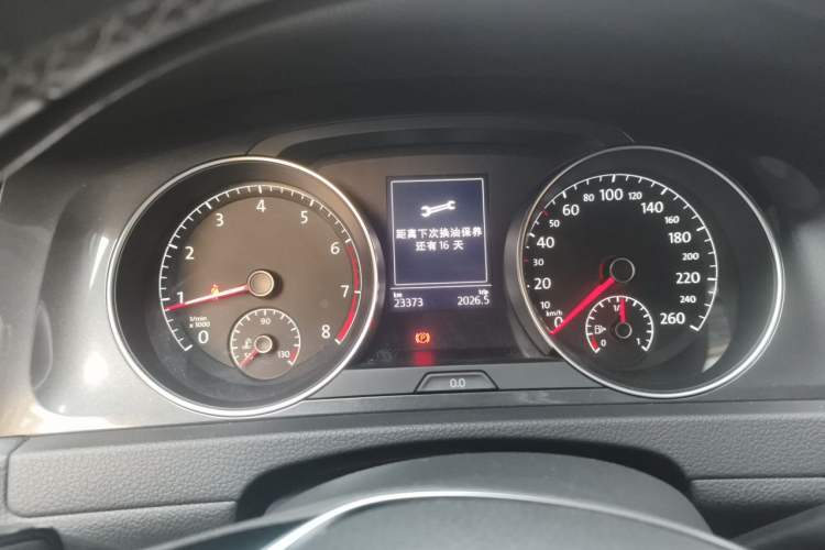 Used Volkswagen Golf 2017 1.6L Automatic Comfort Million-Vehicle Anniversary Edition Instrument Cluster