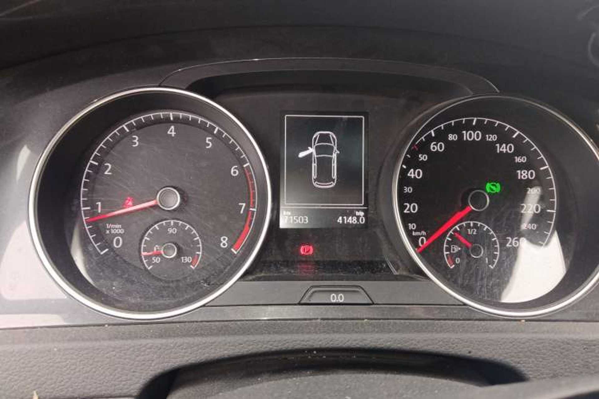 Used Volkswagen Golf 2017 1.6L Automatic Comfort Million-Vehicle Anniversary Edition Instrument Cluster