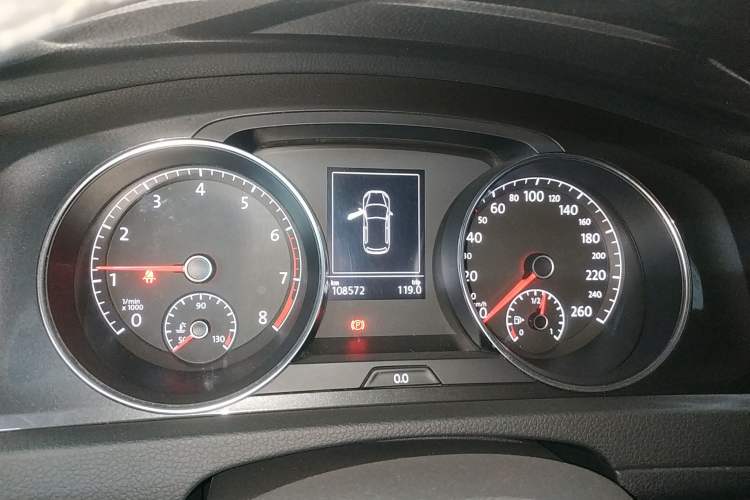 Used Volkswagen Golf 2017 230TSI Automatic Luxury Million-Vehicle Commemorative Edition Instrument Cluster