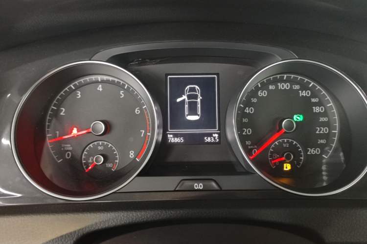Used Volkswagen Golf 2017 230TSI Automatic Comfort Edition – Celebrating Milestone of One Million Units Instrument Cluster
