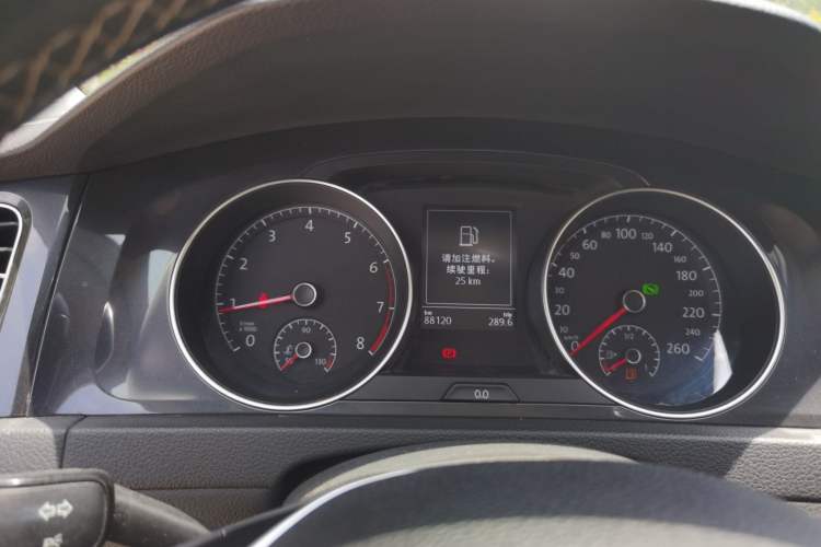 Used Volkswagen Golf 2017 1.6L Automatic Comfort Million-Vehicle Anniversary Edition Instrument Cluster