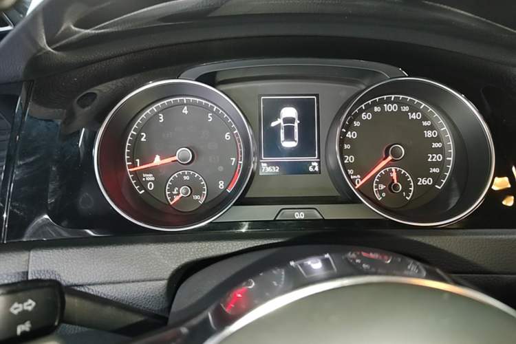 Used Volkswagen Golf 2017 280TSI Automatic R-Line Million-Vehicle Commemorative Edition Instrument Cluster