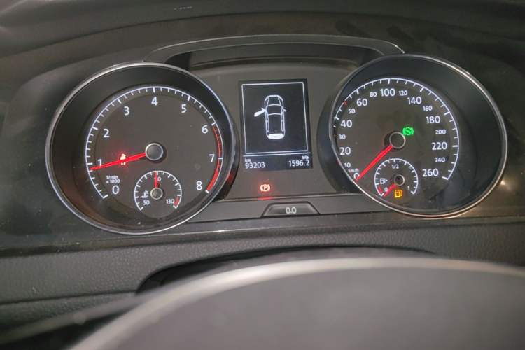 Used Volkswagen Golf 2017 230TSI Automatic Luxury Million-Vehicle Commemorative Edition Instrument Cluster