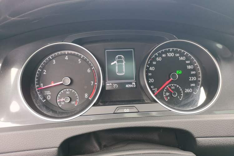 Used Volkswagen Golf 2017 230TSI Automatic Luxury Million-Vehicle Commemorative Edition Instrument Cluster