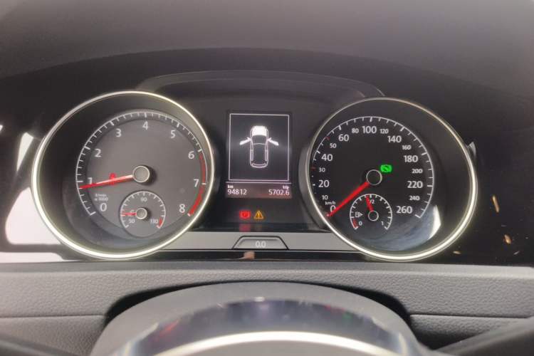 Used Volkswagen Golf 2017 280TSI Automatic R-Line Million-Vehicle Commemorative Edition Instrument Cluster