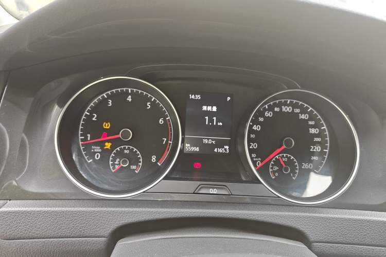 Used Volkswagen Golf 2017 230TSI Automatic Luxury Million-Vehicle Commemorative Edition Instrument Cluster