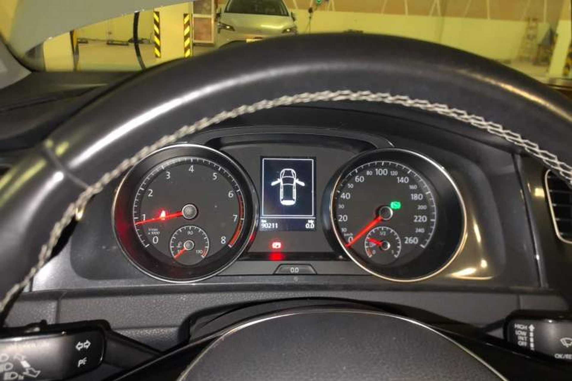 Used Volkswagen Golf 2017 1.6L Automatic Comfort Million-Vehicle Anniversary Edition Instrument Cluster