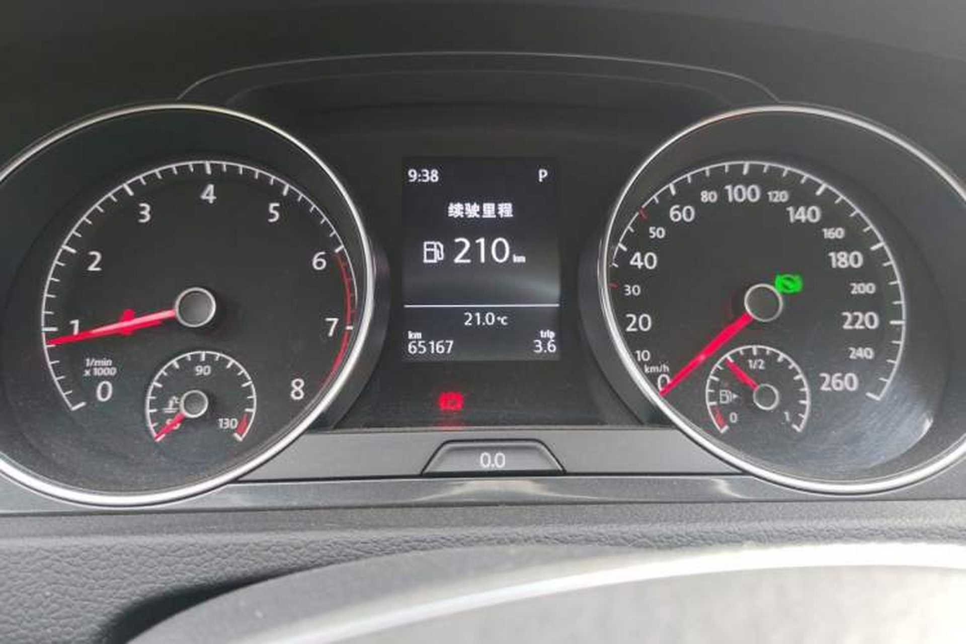 Used Volkswagen Golf 2017 230TSI Automatic Comfort Edition – Celebrating Milestone of One Million Units Instrument Cluster