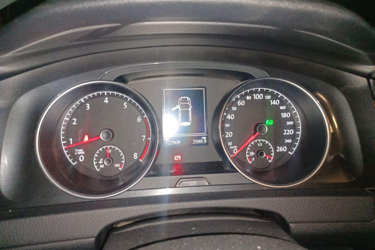 Used Volkswagen Golf 2017 230TSI Automatic Luxury Million-Vehicle Commemorative Edition Instrument Cluster