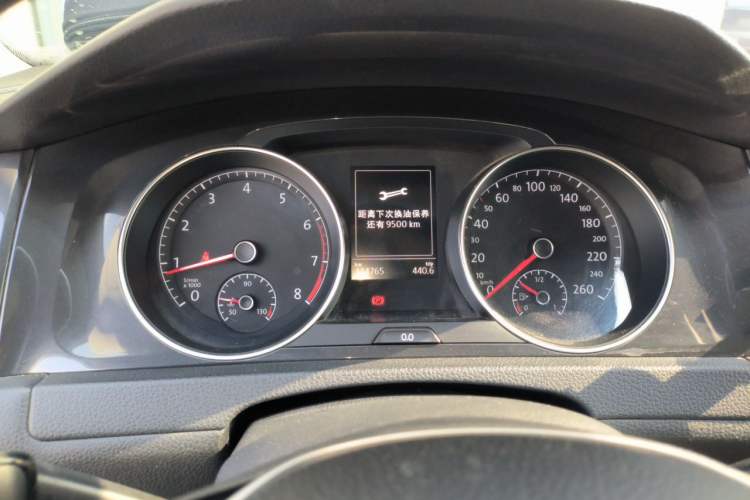 Used Volkswagen Golf 2017 230TSI Automatic Comfort Edition – Celebrating Milestone of One Million Units Instrument Cluster