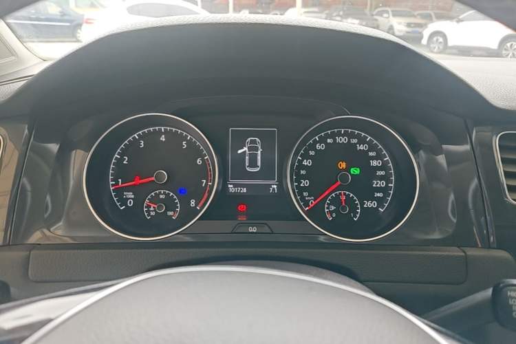 Used Volkswagen Golf 2017 230TSI Automatic Comfort Edition – Celebrating Milestone of One Million Units Instrument Cluster