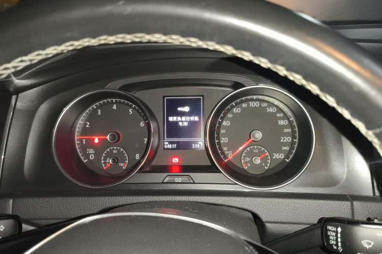 Used Volkswagen Golf 2017 230TSI Automatic Comfort Edition – Celebrating Milestone of One Million Units Instrument Cluster
