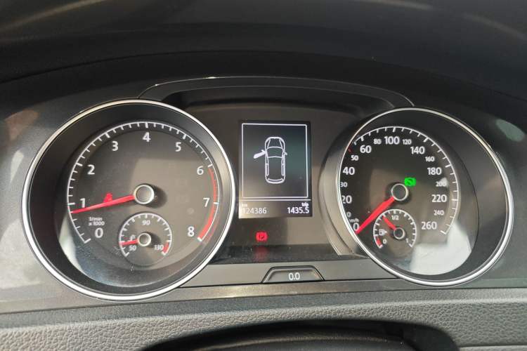Used Volkswagen Golf 2017 230TSI Automatic Luxury Million-Vehicle Commemorative Edition Instrument Cluster