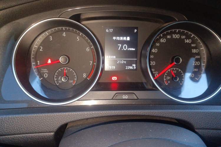 Used Volkswagen Golf 2017 1.6L Automatic Comfort Million-Vehicle Anniversary Edition Instrument Cluster