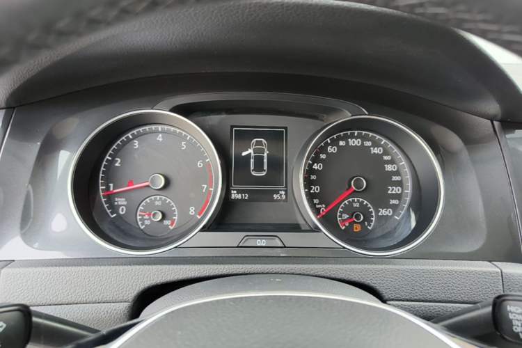 Used Volkswagen Golf 2017 230TSI Automatic Luxury Million-Vehicle Commemorative Edition Instrument Cluster