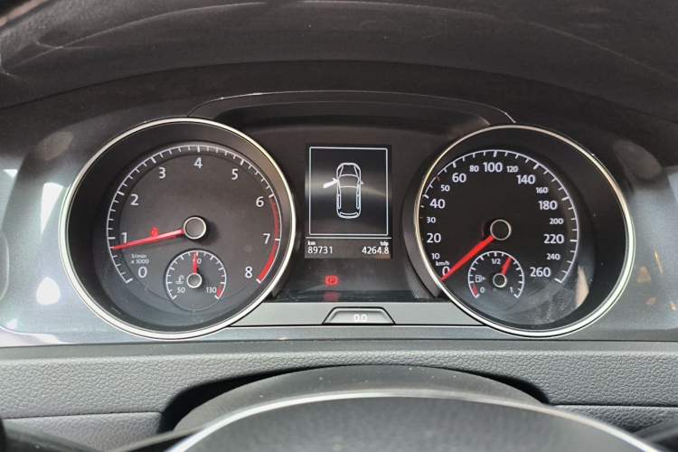Used Volkswagen Golf 2017 230TSI Automatic Luxury Million-Vehicle Commemorative Edition Instrument Cluster