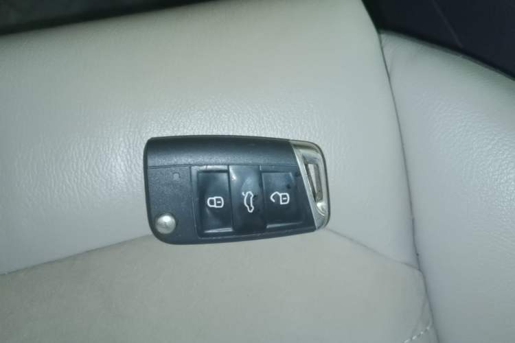 Used Volkswagen Golf 2017 230TSI Automatic Luxury Million-Vehicle Commemorative Edition Interior 1