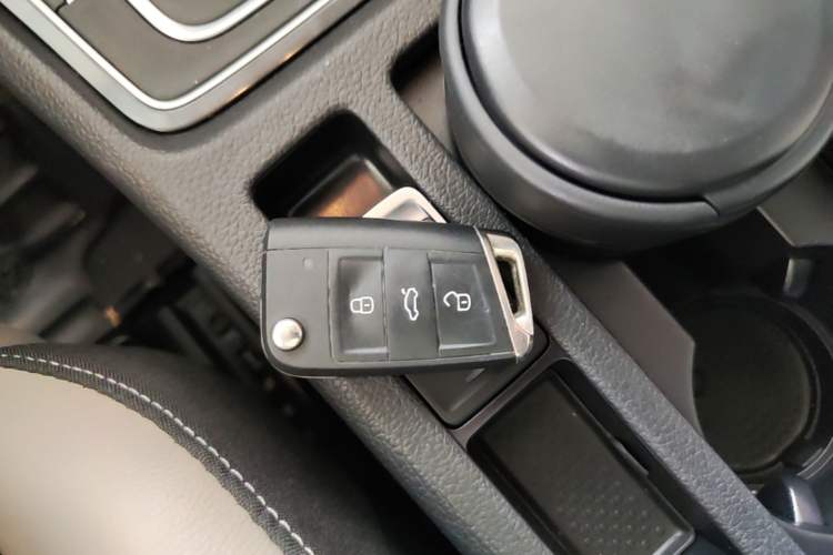 Used Volkswagen Golf 2017 230TSI Automatic Luxury Million-Vehicle Commemorative Edition Interior 1