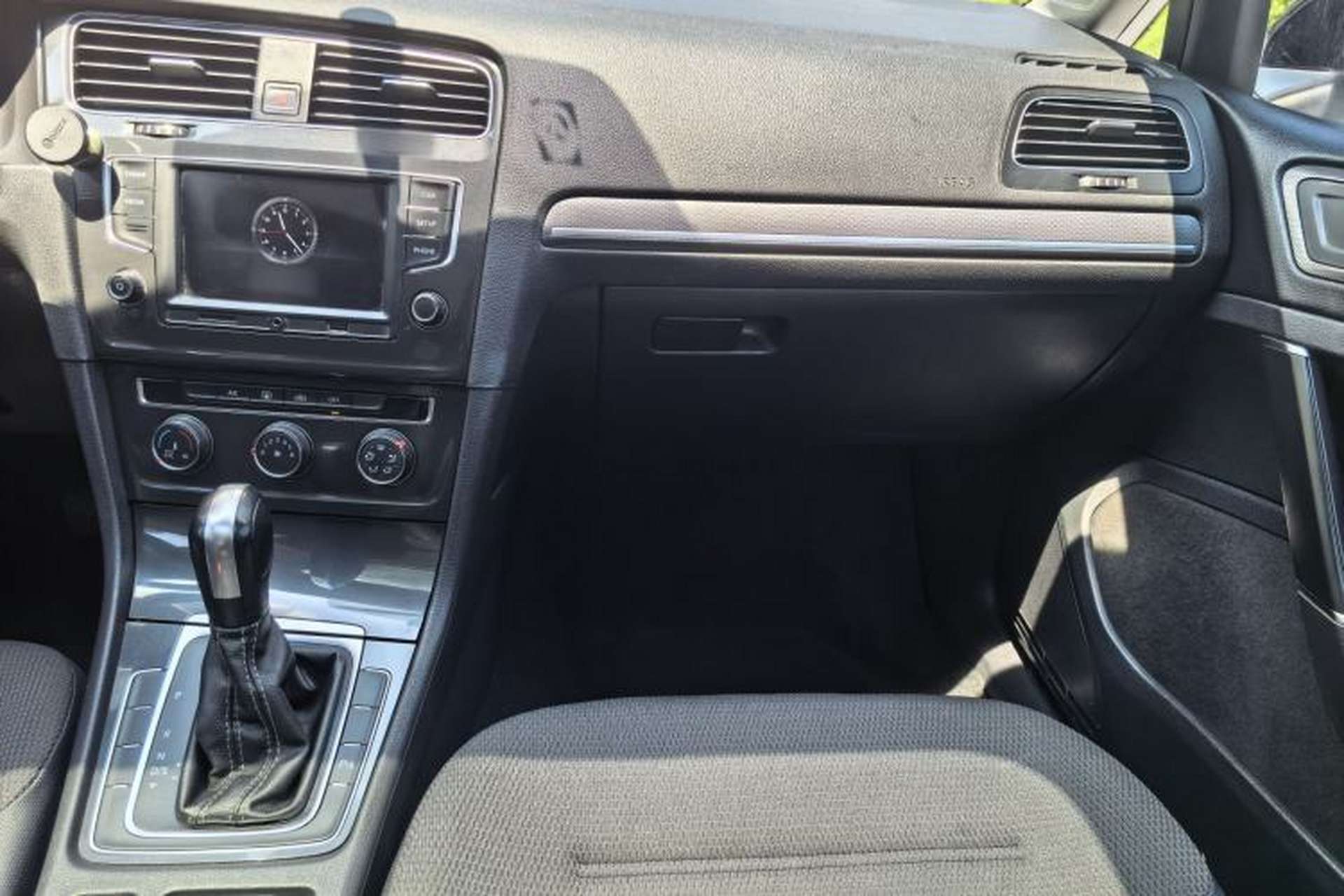 Used Volkswagen Golf 2017 230TSI Automatic Comfort Edition – Celebrating Milestone of One Million Units Interior 12