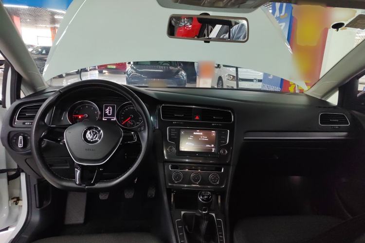 Used Volkswagen Golf 2017 230TSI Manual Comfort Edition – Celebrating Milestone of One Million Units Interior 2