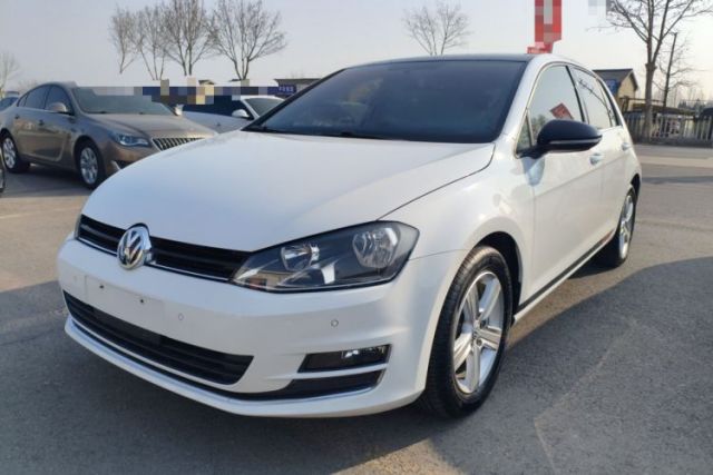Used Volkswagen Golf 2017 1.6L Automatic Comfort Million-Vehicle Anniversary Edition