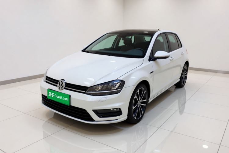 Używany Volkswagen Golf 2017 280TSI Automatic R-Line Million-Vehicle Commemorative Edition Guazi used car, China used car export, Used car for sale, Used cars, Cheapest cars for sale