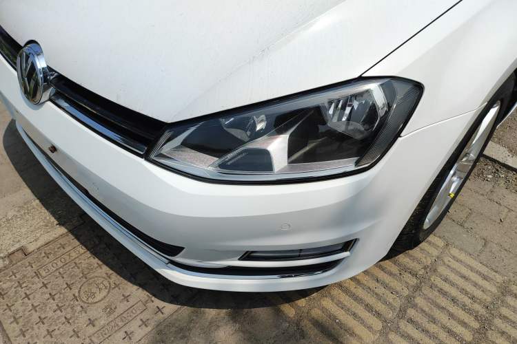Used Volkswagen Golf 2017 1.6L Automatic Comfort Million-Vehicle Anniversary Edition Left Front Headlight