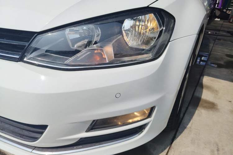 Used Volkswagen Golf 2017 1.6L Automatic Comfort Million-Vehicle Anniversary Edition Left Front Headlight