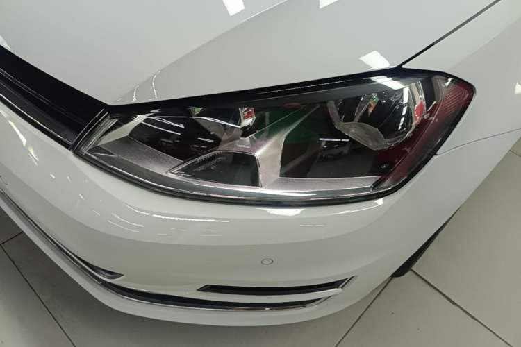 Used Volkswagen Golf 2017 230TSI Automatic Luxury Million-Vehicle Commemorative Edition Left Front Headlight