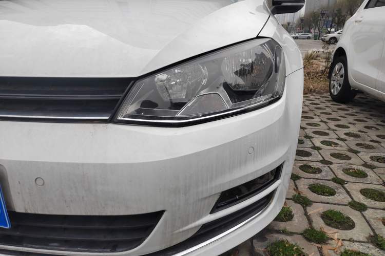 Used Volkswagen Golf 2017 1.6L Automatic Comfort Million-Vehicle Anniversary Edition Left Front Headlight