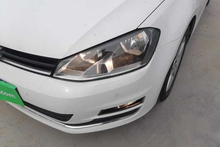 Used Volkswagen Golf 2017 1.6L Automatic Comfort Million-Vehicle Anniversary Edition Left Front Headlight