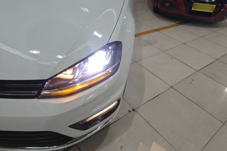 Used Volkswagen Golf 2017 280TSI Automatic R-Line Million-Vehicle Commemorative Edition Left Front Headlight