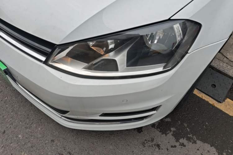 Used Volkswagen Golf 2017 1.6L Automatic Comfort Million-Vehicle Anniversary Edition Left Front Headlight