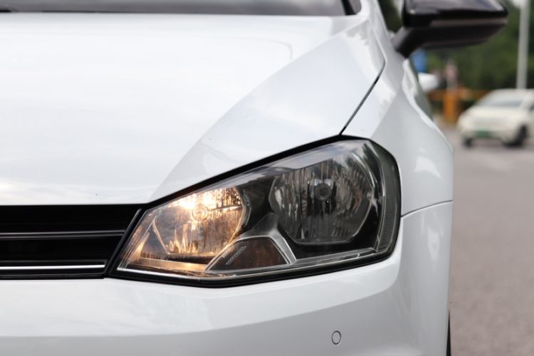 Used Volkswagen Golf 2017 1.6L Automatic Comfort Million-Vehicle Anniversary Edition Left Front Headlight
