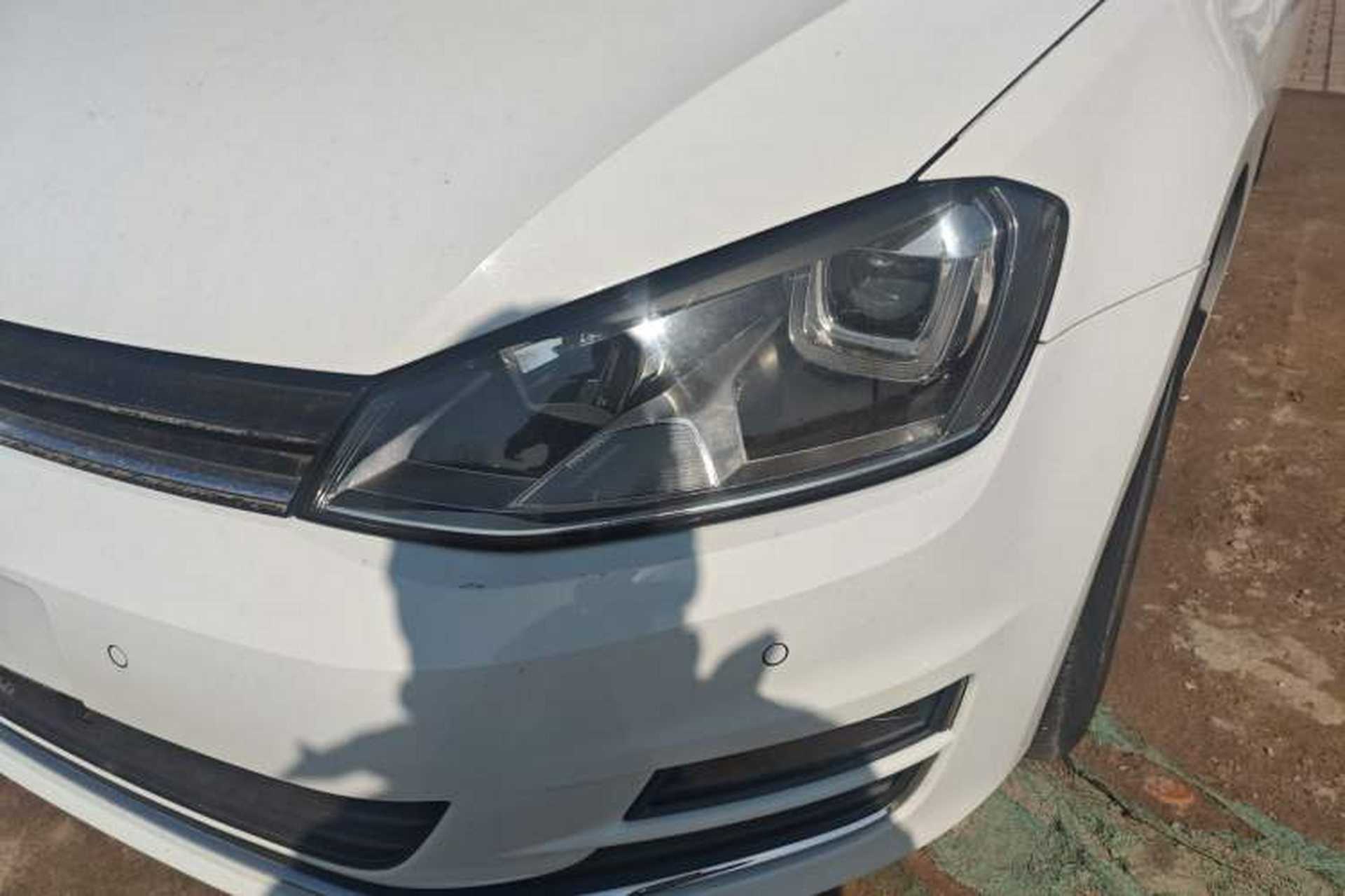 Used Volkswagen Golf 2017 230TSI Manual Comfort Edition – Celebrating Milestone of One Million Units Left Front Headlight