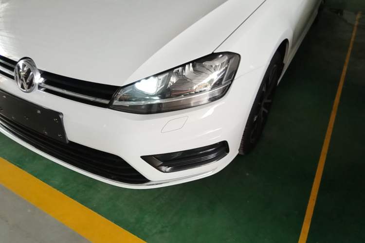 Used Volkswagen Golf 2017 280TSI Automatic R-Line Million-Vehicle Commemorative Edition Left Front Headlight